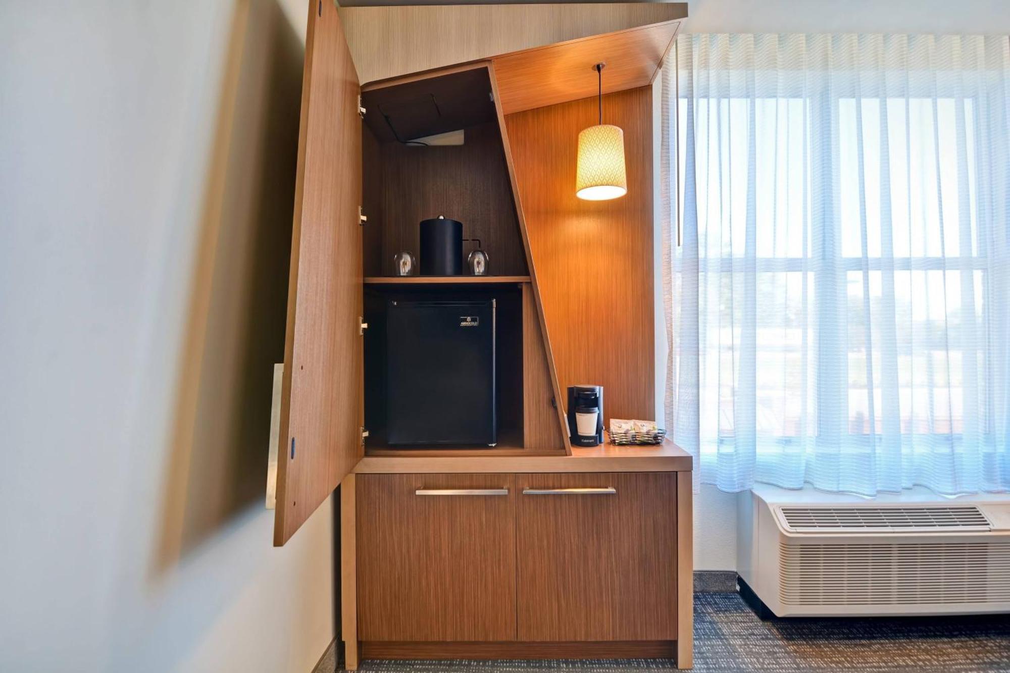 Courtyard By Marriott Jackson Madison Hotell Exteriör bild