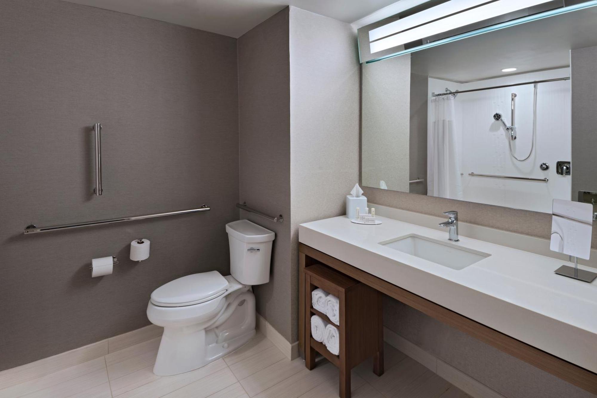 Courtyard By Marriott Jackson Madison Hotell Exteriör bild