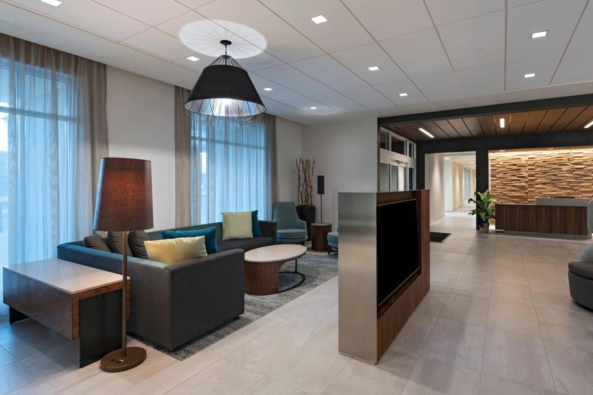 Courtyard By Marriott Jackson Madison Hotell Exteriör bild